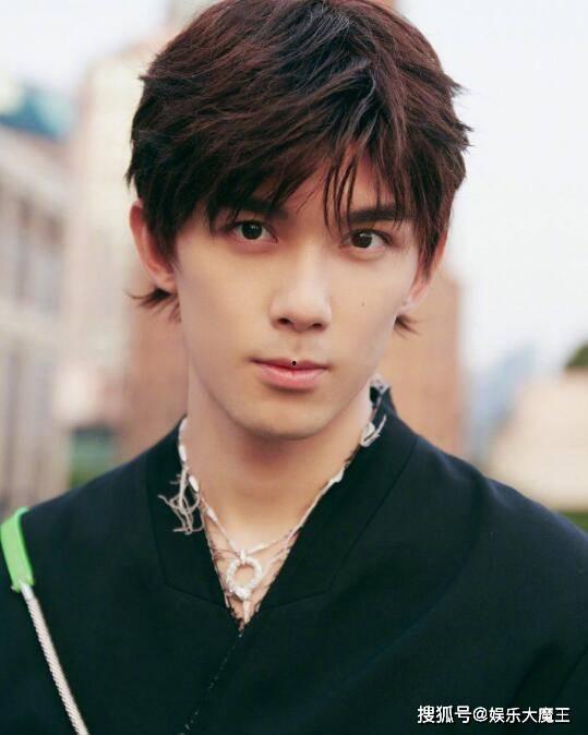 吴磊积分爆料视频大全最新,揭秘明星背后的奋斗与成长